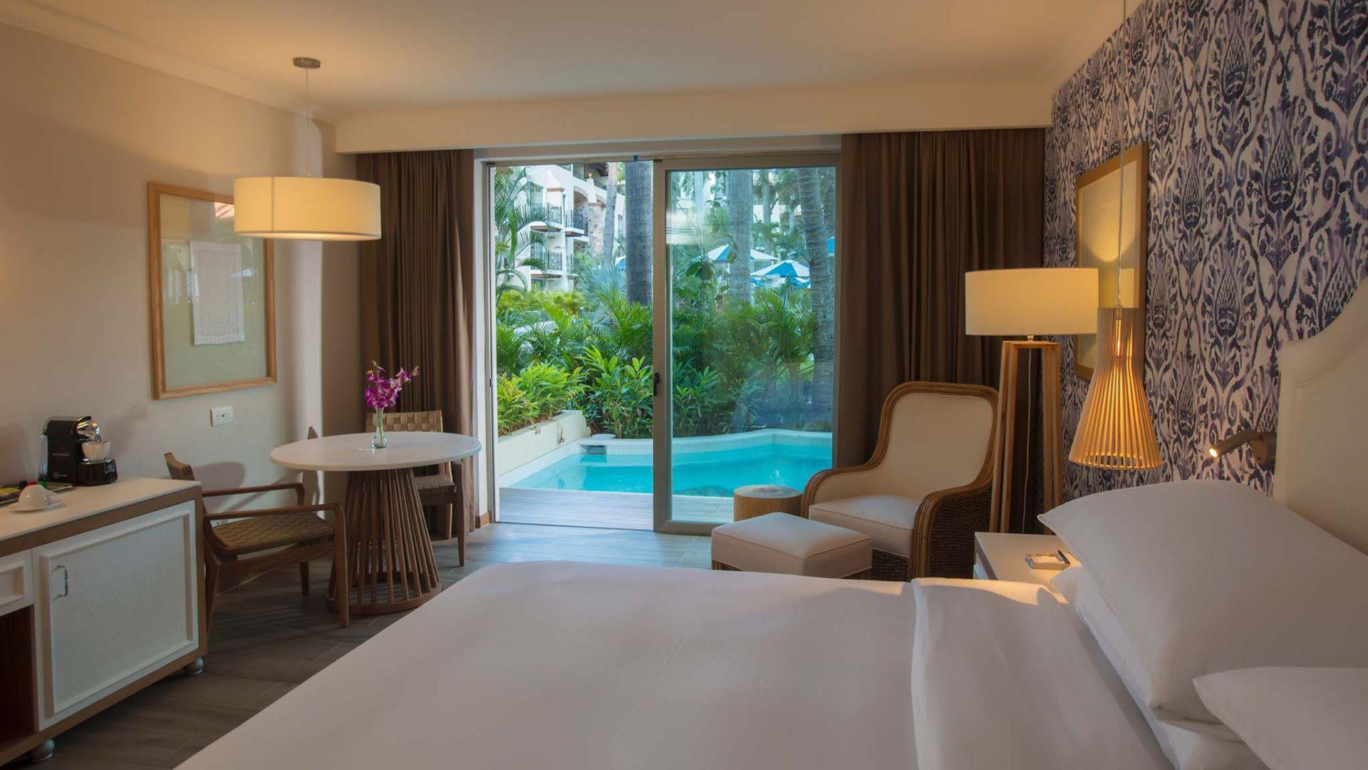 Krystal Grand® Puerto Vallarta Krystal Grand® Puerto Vallarta